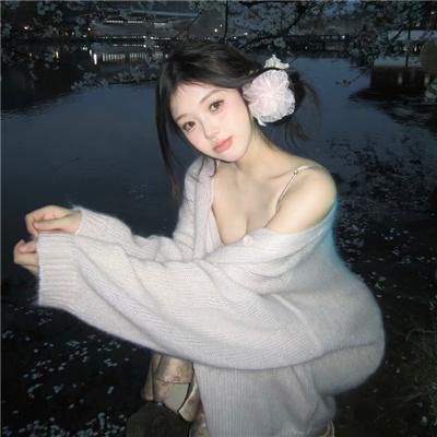 游艇藏春